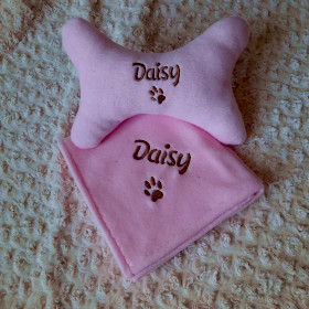 różowy kocyk różowa poduszka dla pieska daisy sweetapaszka.pl